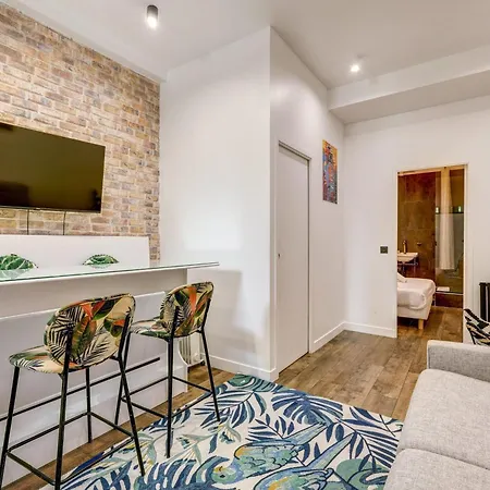 דירה Comfortable 2bd 2bth By Gare De Lyon