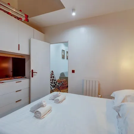 Comfortable 2bd 2bth By Gare De Lyon