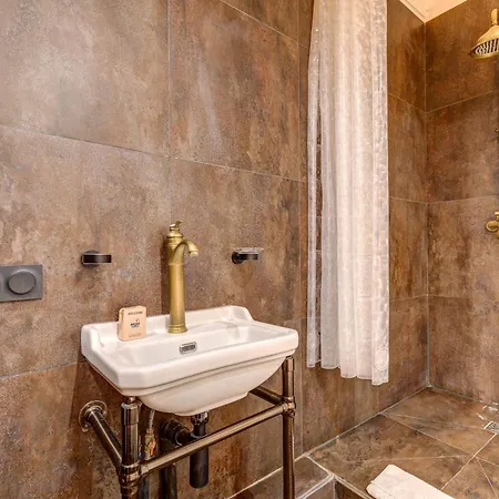 דירה Comfortable 2bd 2bth By Gare De Lyon